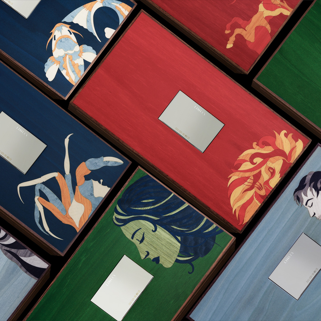 Marquetry zodiac box, overhead detail